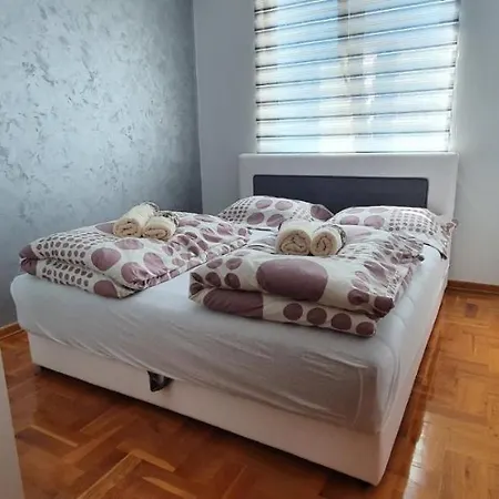 Kiki Lux Apartment